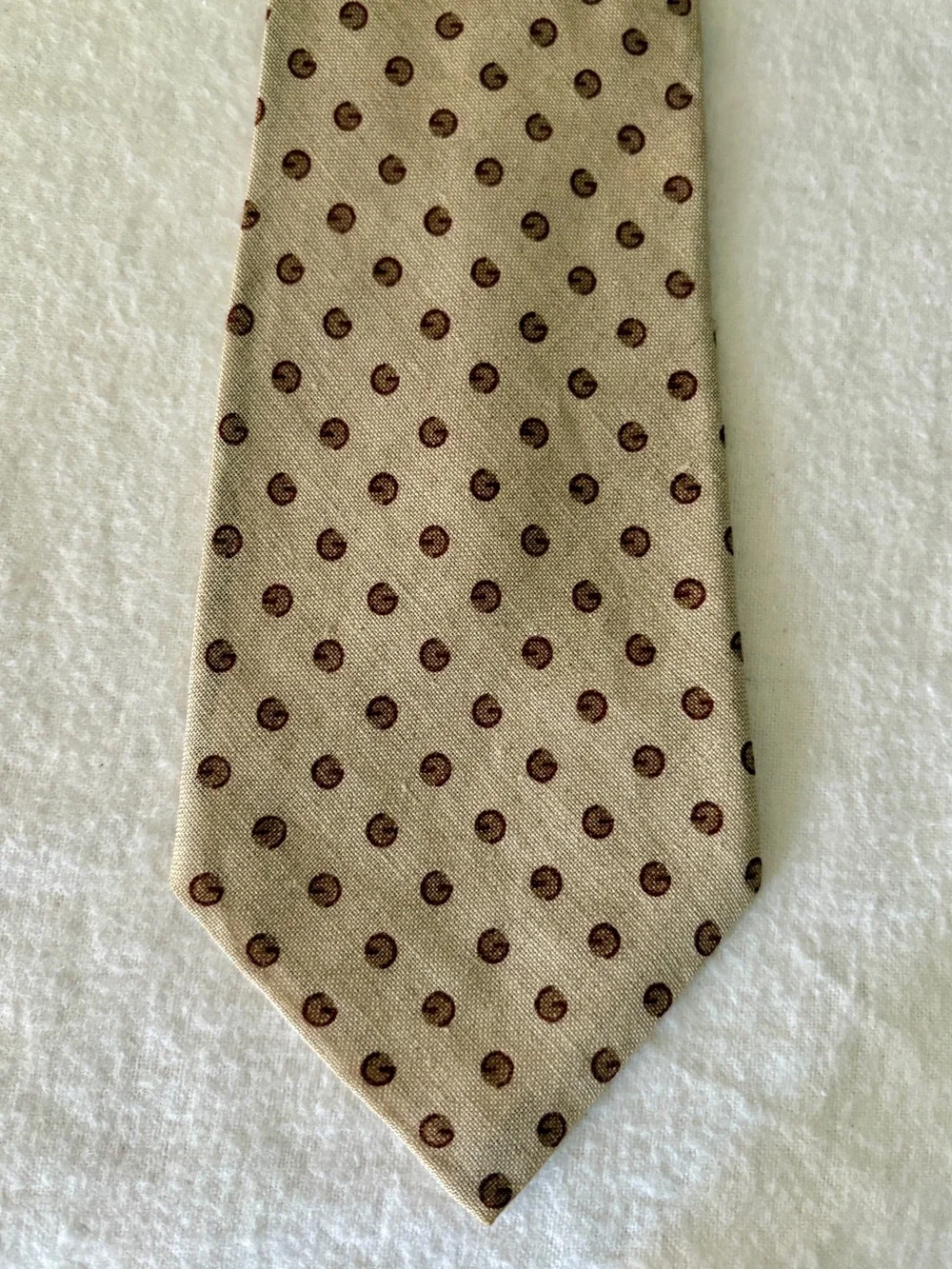 Gucci selling 20+